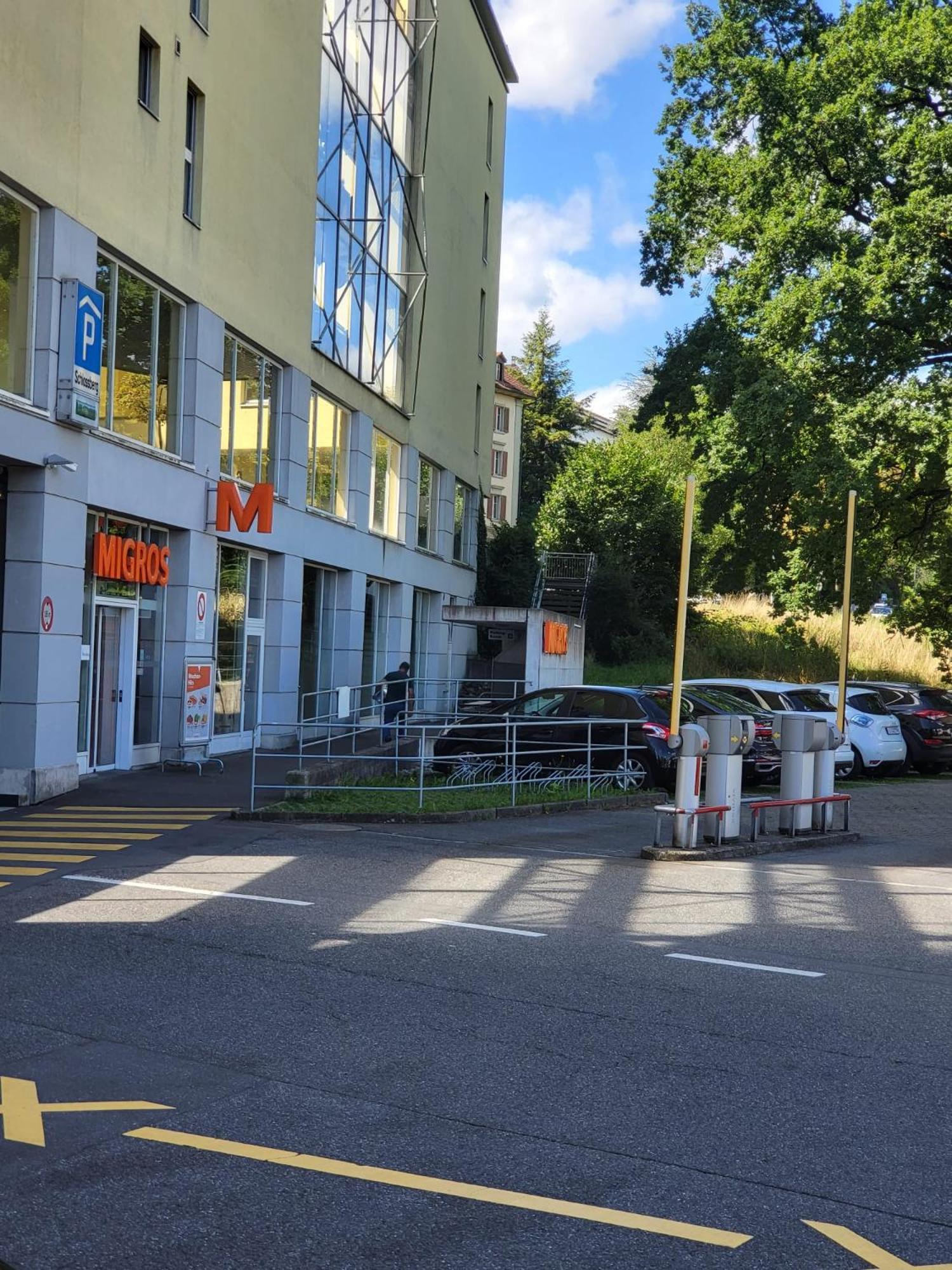 Bastis Central Guesthouse Lucerne City Exterior foto